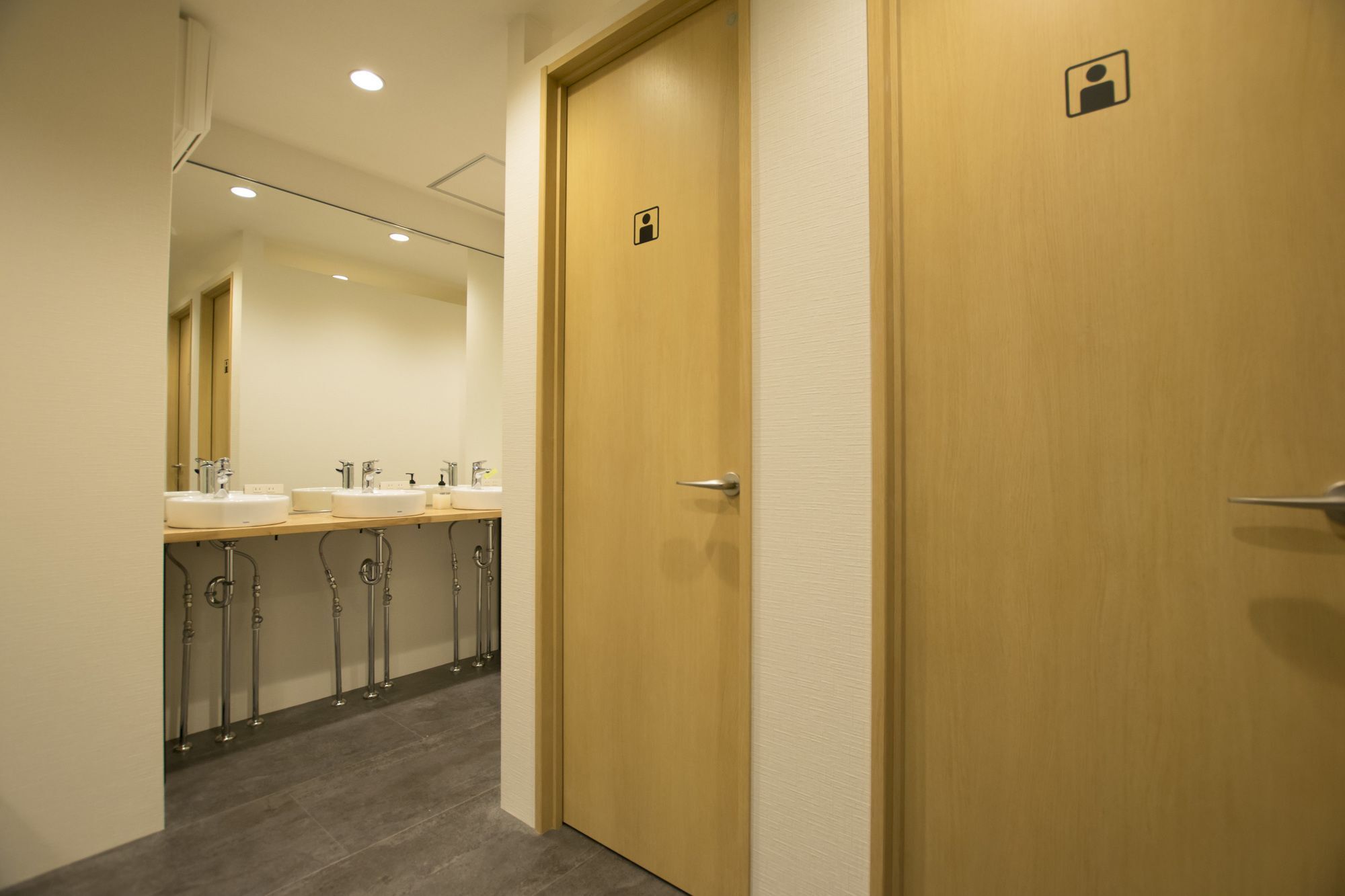 Hiromas Hostel In Akihabara 도쿄 외부 사진